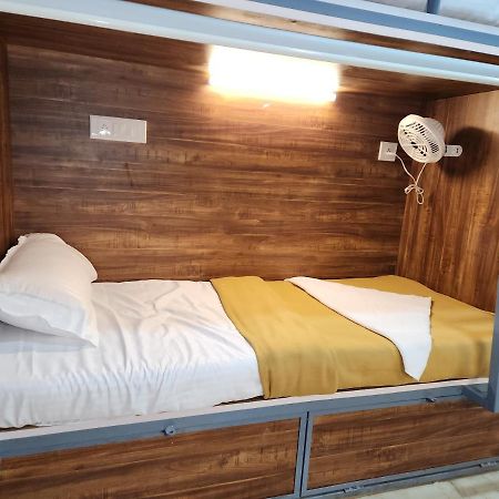 Sahil Ac Dormitory Navi Mumbai Ngoại thất bức ảnh