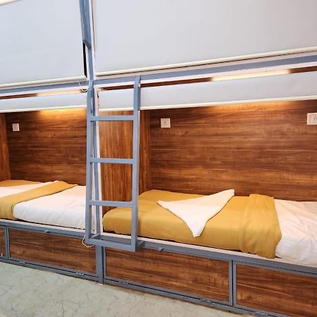 Sahil Ac Dormitory Navi Mumbai Ngoại thất bức ảnh